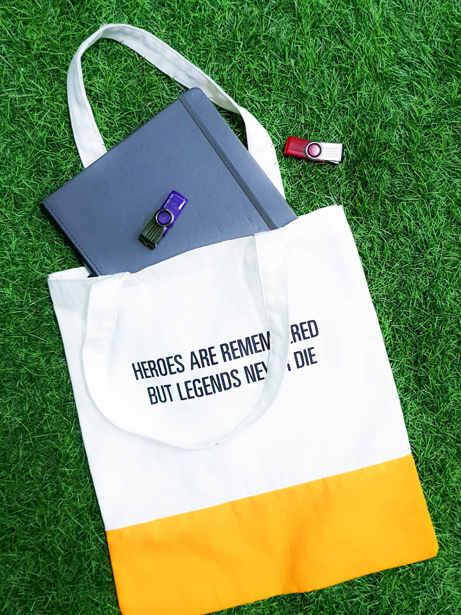 กระเป๋าผ้าแคนวาสแบบตัดต่อ งานHERO