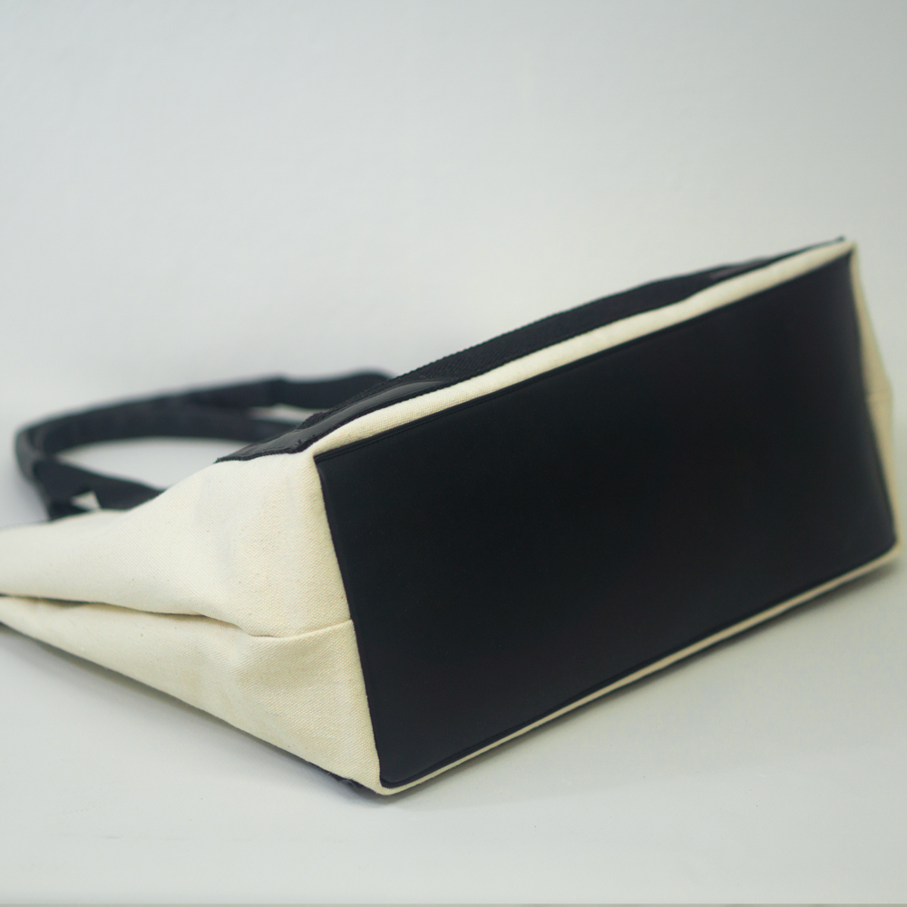 กระเป๋าผ้าขายส่ง Paris สีขาวคลาสสิค CV008-23 ไซส์ L